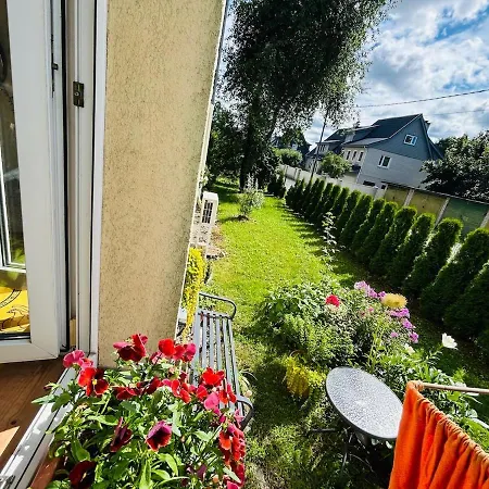 Artsy 2 Bedroom Next To Old Town With Garden And Parking Apartment