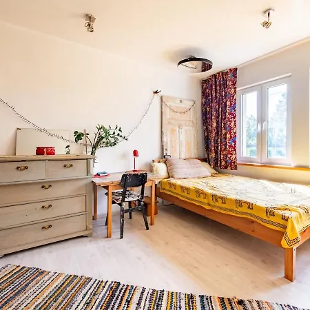 Artsy 2 Bedroom Next To Old Town With Garden And Parking * Reval