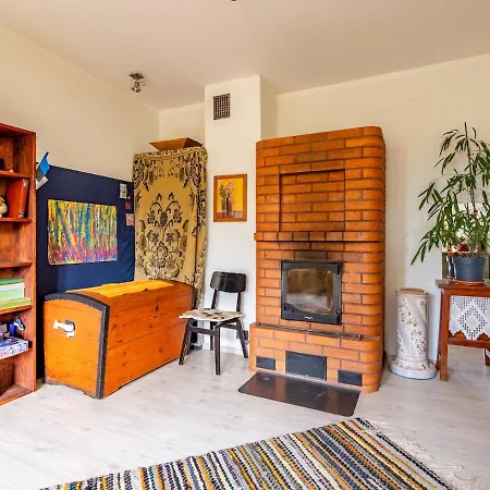 Artsy 2 Bedroom Next To Old Town With Garden And Parking Apartment Reval