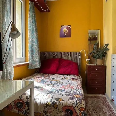 Artsy 2 Bedroom Next To Old Town With Garden And Parking Daire Tallinn